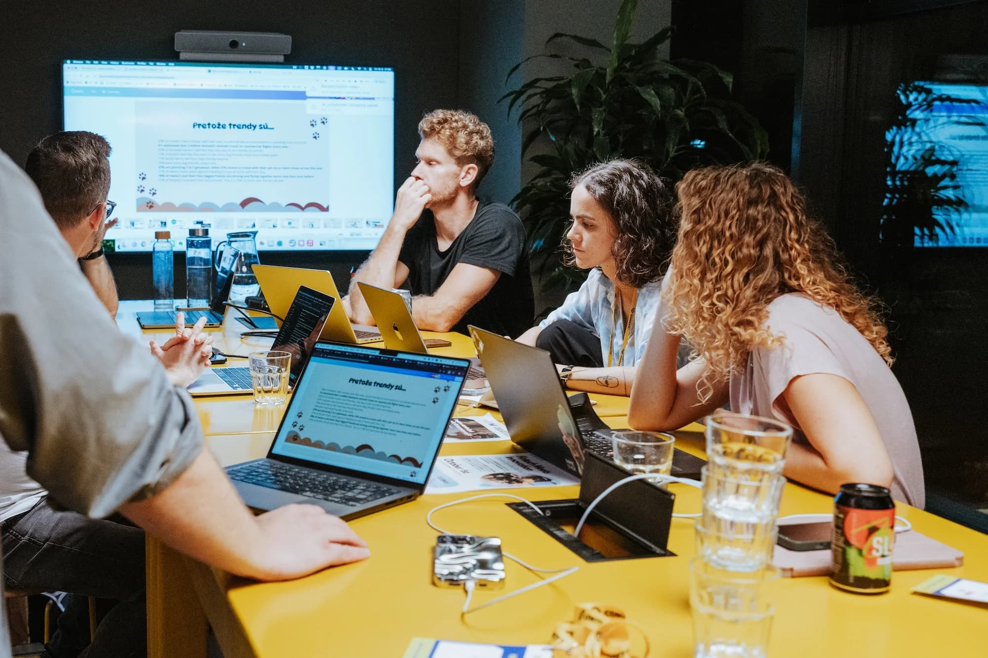 Hackathon atmosféra